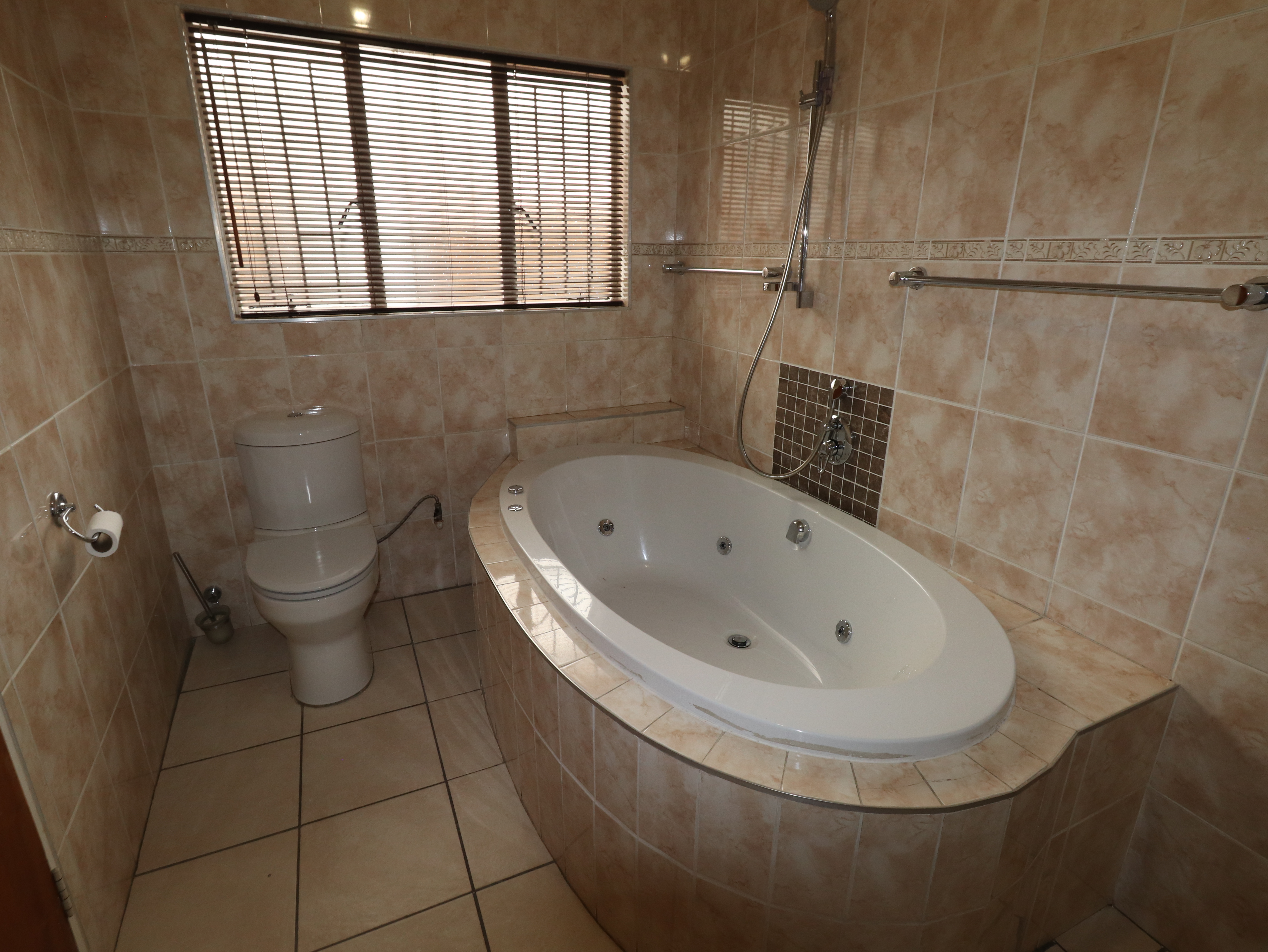 3 Bedroom Property for Sale in Birchleigh North Gauteng