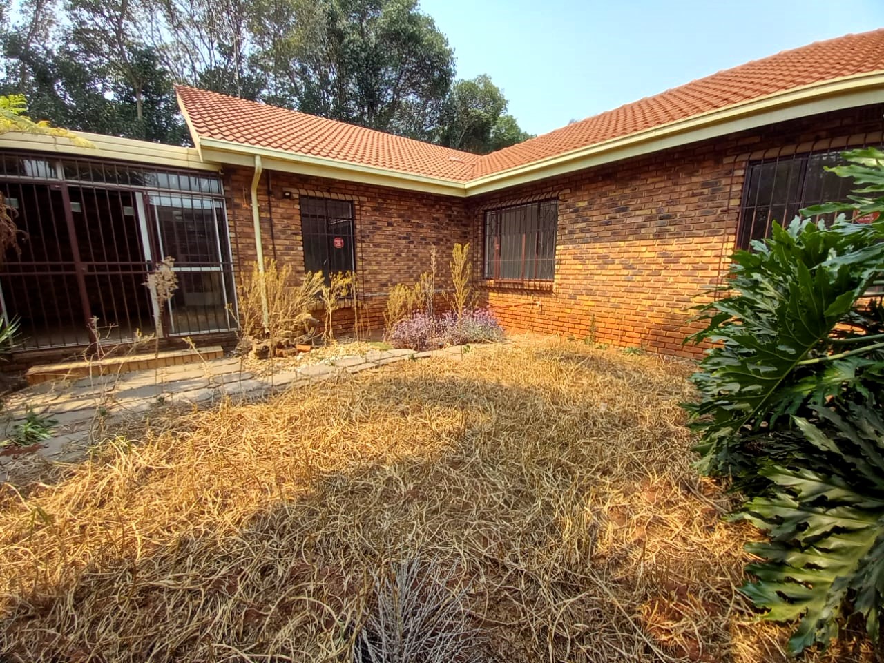 3 Bedroom Property for Sale in Birchleigh North Gauteng