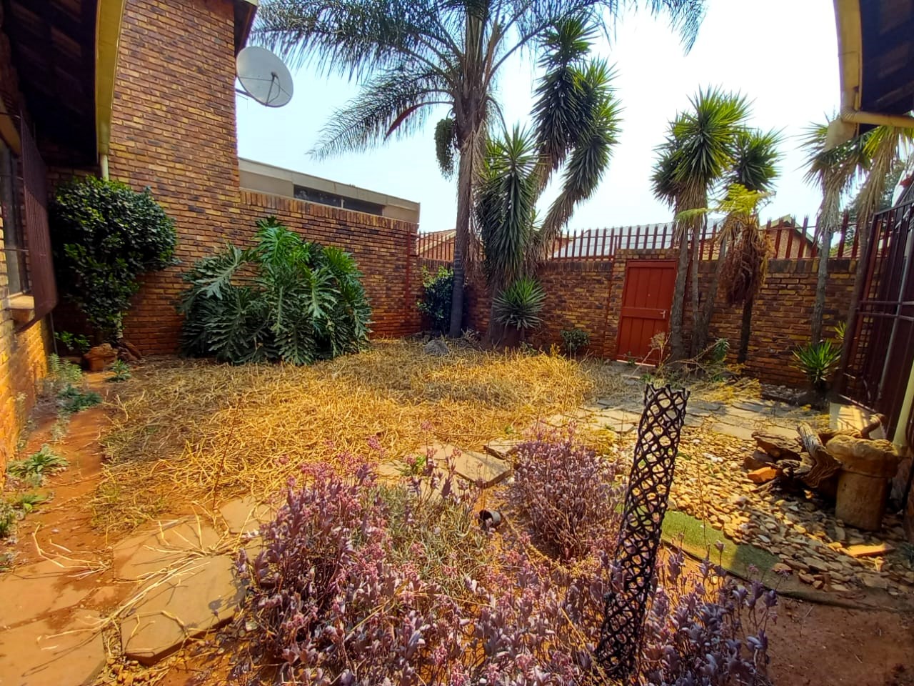 3 Bedroom Property for Sale in Birchleigh North Gauteng