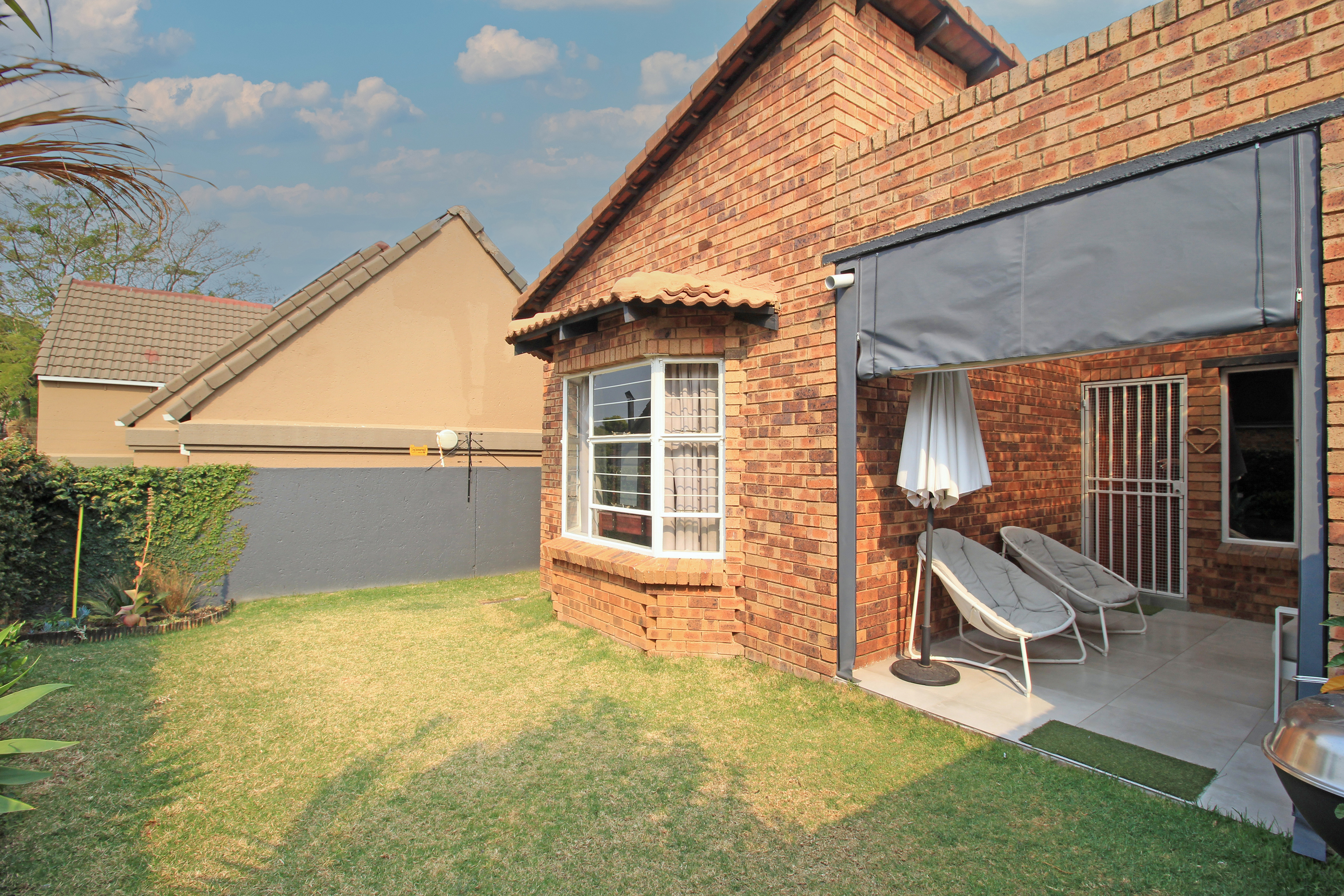 2 Bedroom Property for Sale in Bromhof Gauteng