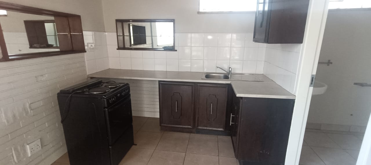 To Let 1 Bedroom Property for Rent in Emmarentia Gauteng