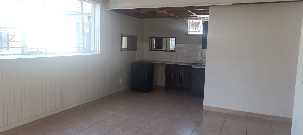 To Let 1 Bedroom Property for Rent in Emmarentia Gauteng