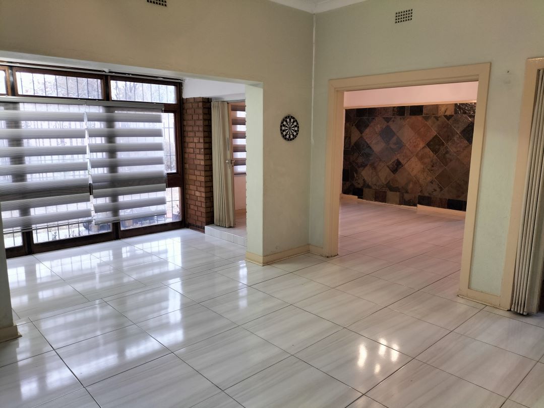 3 Bedroom Property for Sale in Discovery Gauteng