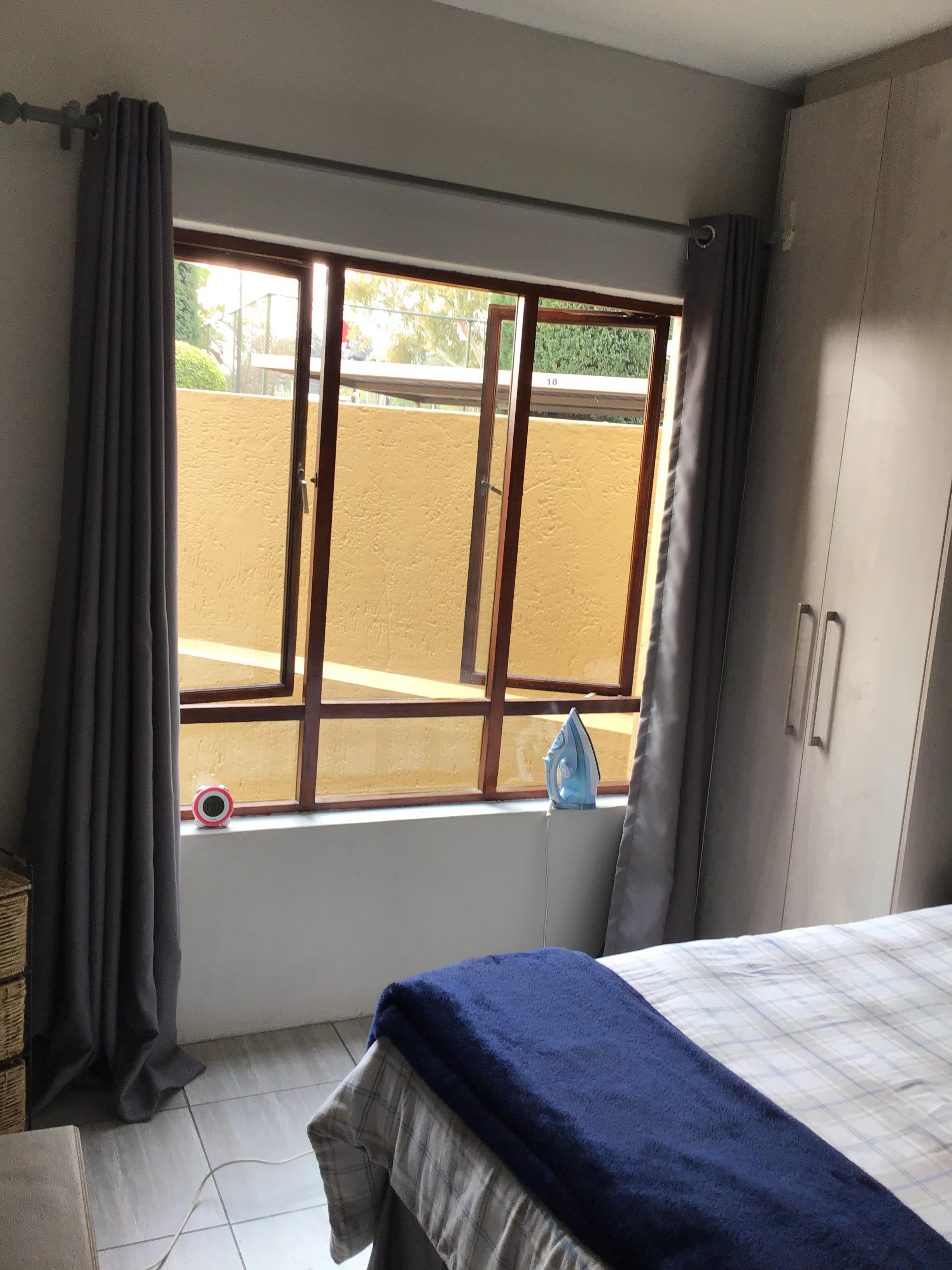 To Let 1 Bedroom Property for Rent in Sunninghill Gauteng