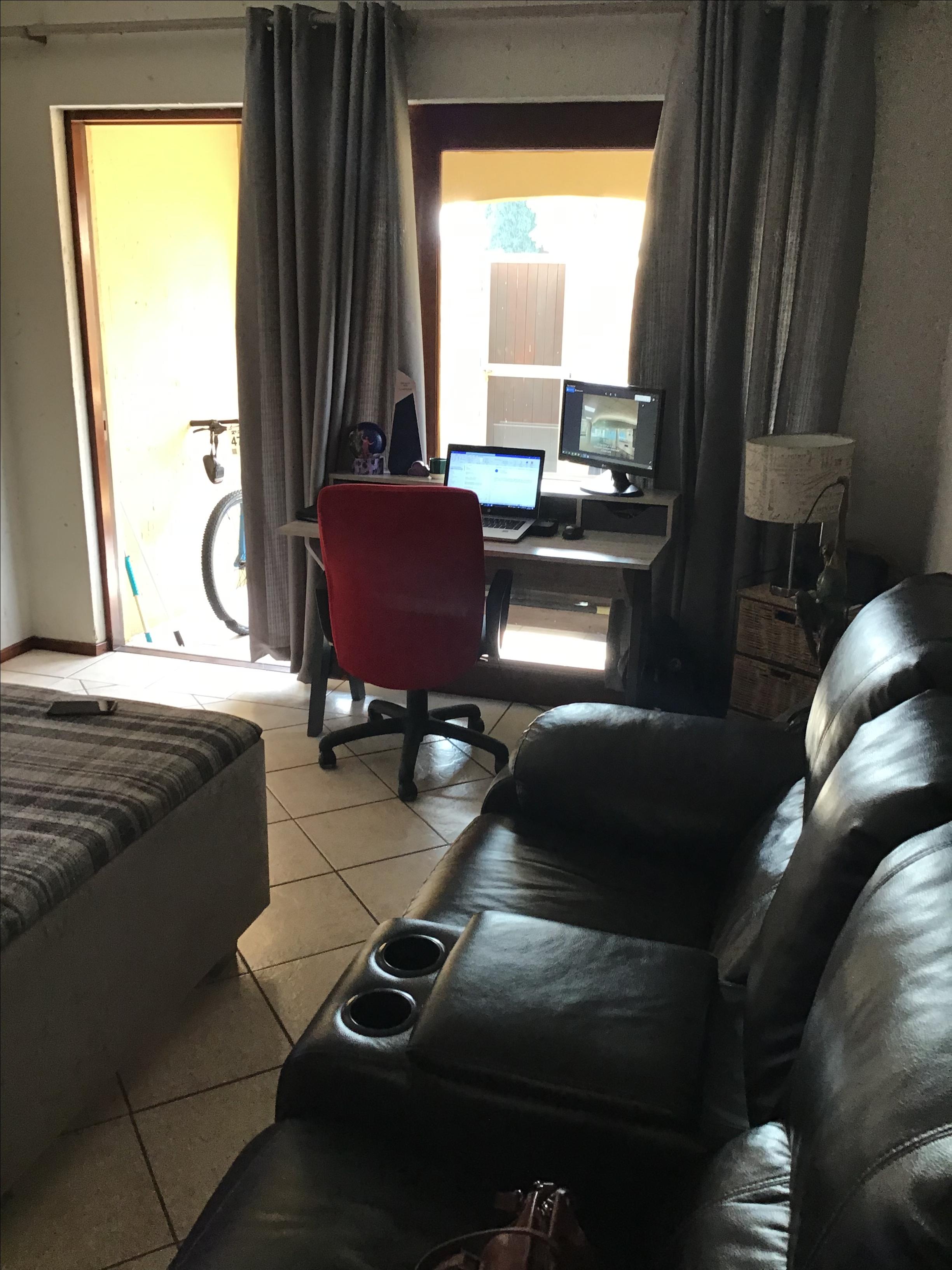 To Let 1 Bedroom Property for Rent in Sunninghill Gauteng