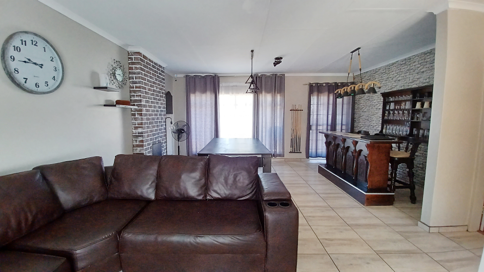 3 Bedroom Property for Sale in Vanderbijlpark SE 2 Gauteng