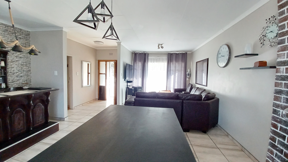 3 Bedroom Property for Sale in Vanderbijlpark SE 2 Gauteng