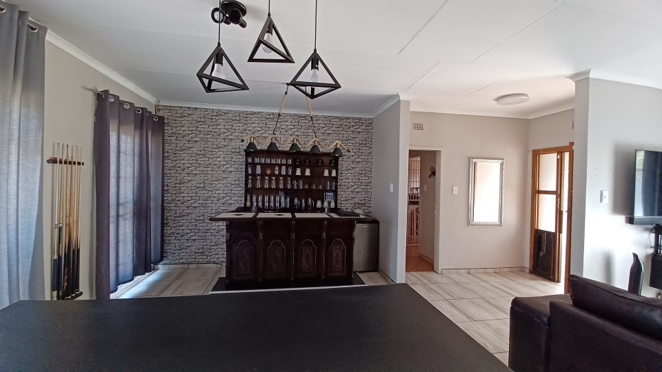 3 Bedroom Property for Sale in Vanderbijlpark SE 2 Gauteng