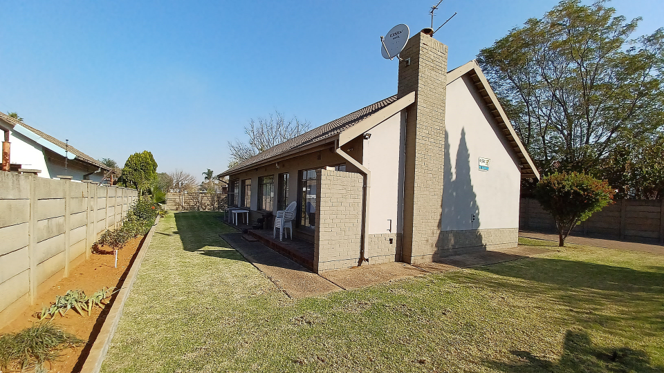 3 Bedroom Property for Sale in Vanderbijlpark SE 2 Gauteng