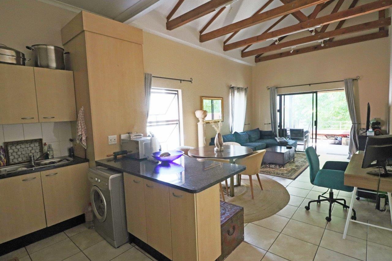 2 Bedroom Property for Sale in Bryanston Gauteng