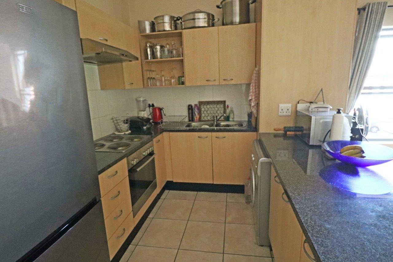 To Let 2 Bedroom Property for Rent in Bryanston Gauteng