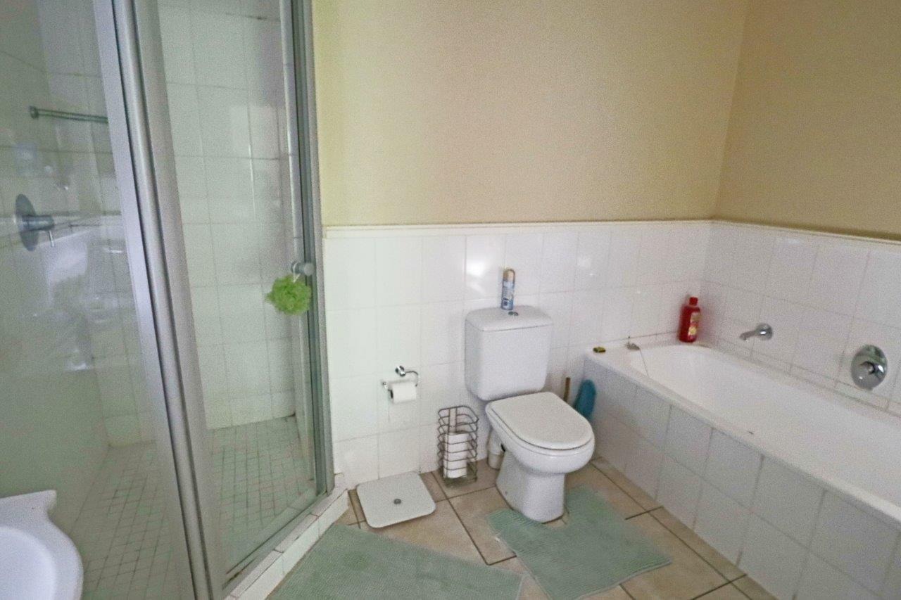 To Let 2 Bedroom Property for Rent in Bryanston Gauteng