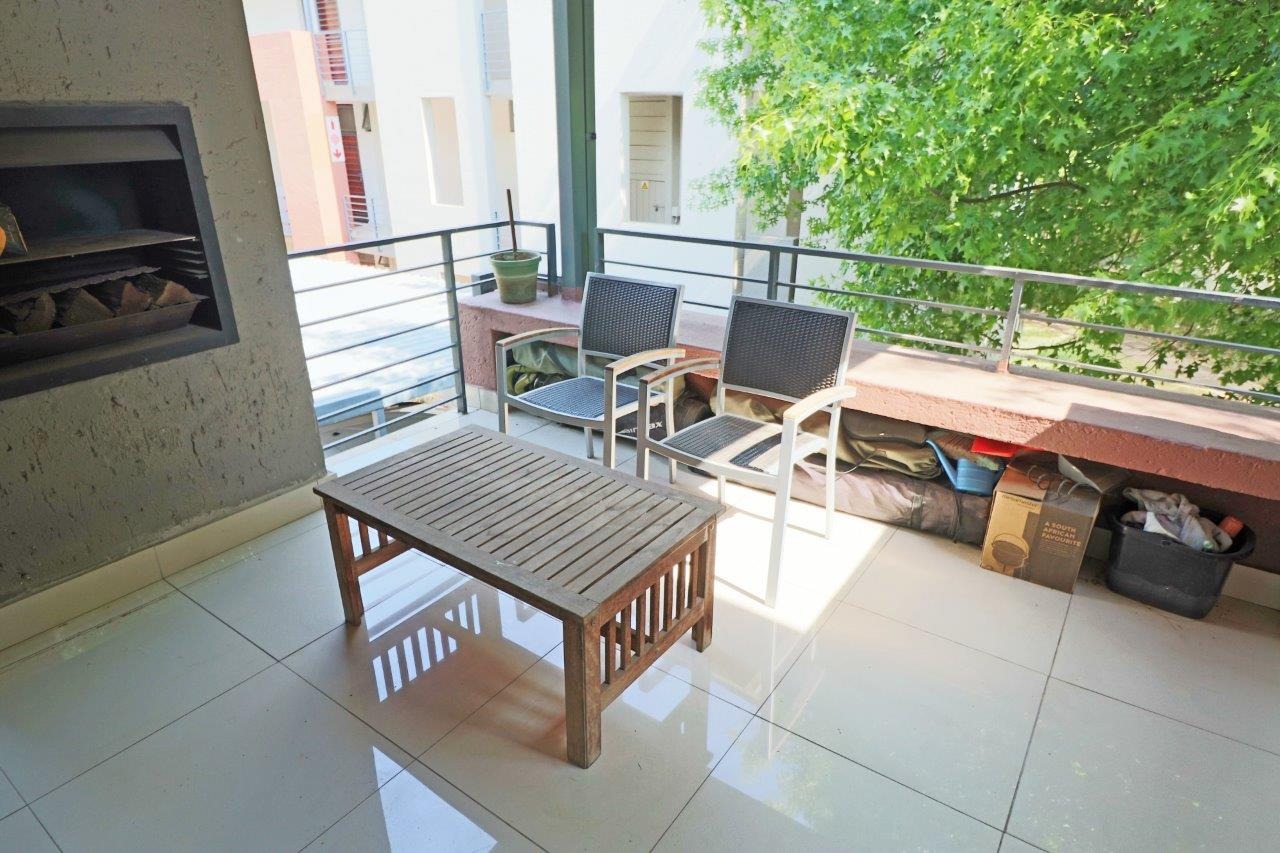 To Let 2 Bedroom Property for Rent in Bryanston Gauteng