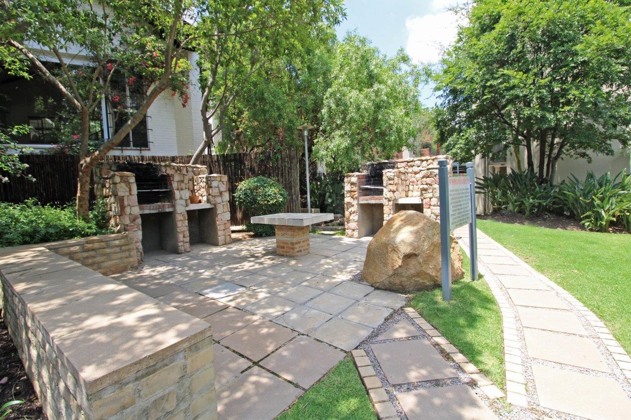 To Let 2 Bedroom Property for Rent in Bryanston Gauteng