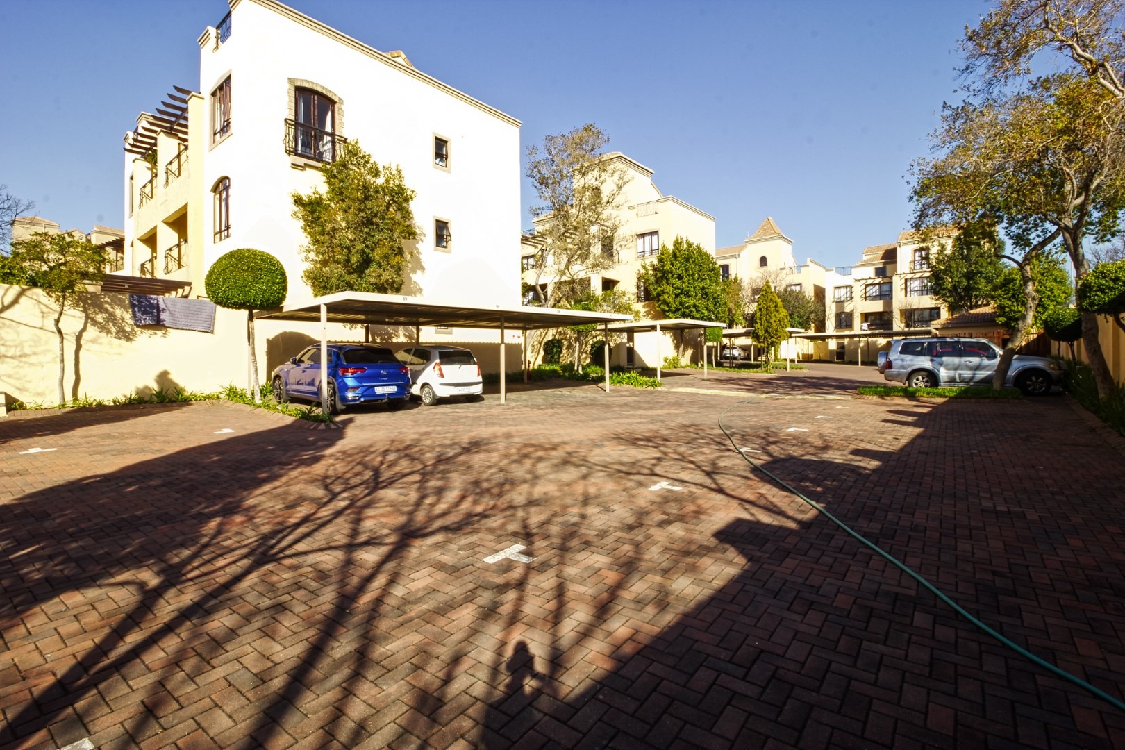 2 Bedroom Property for Sale in Lonehill Gauteng