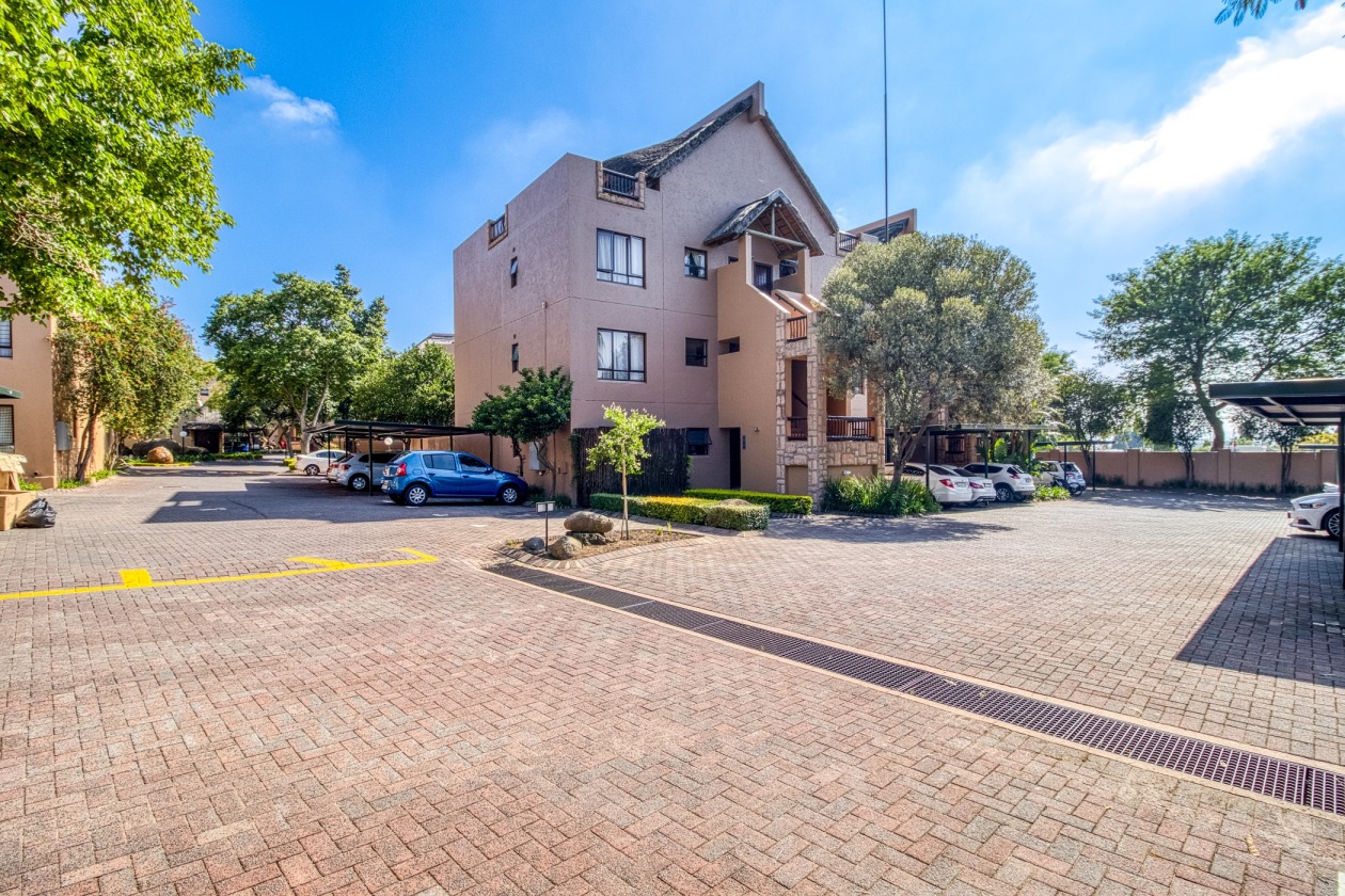 1 Bedroom Property for Sale in Lonehill Gauteng