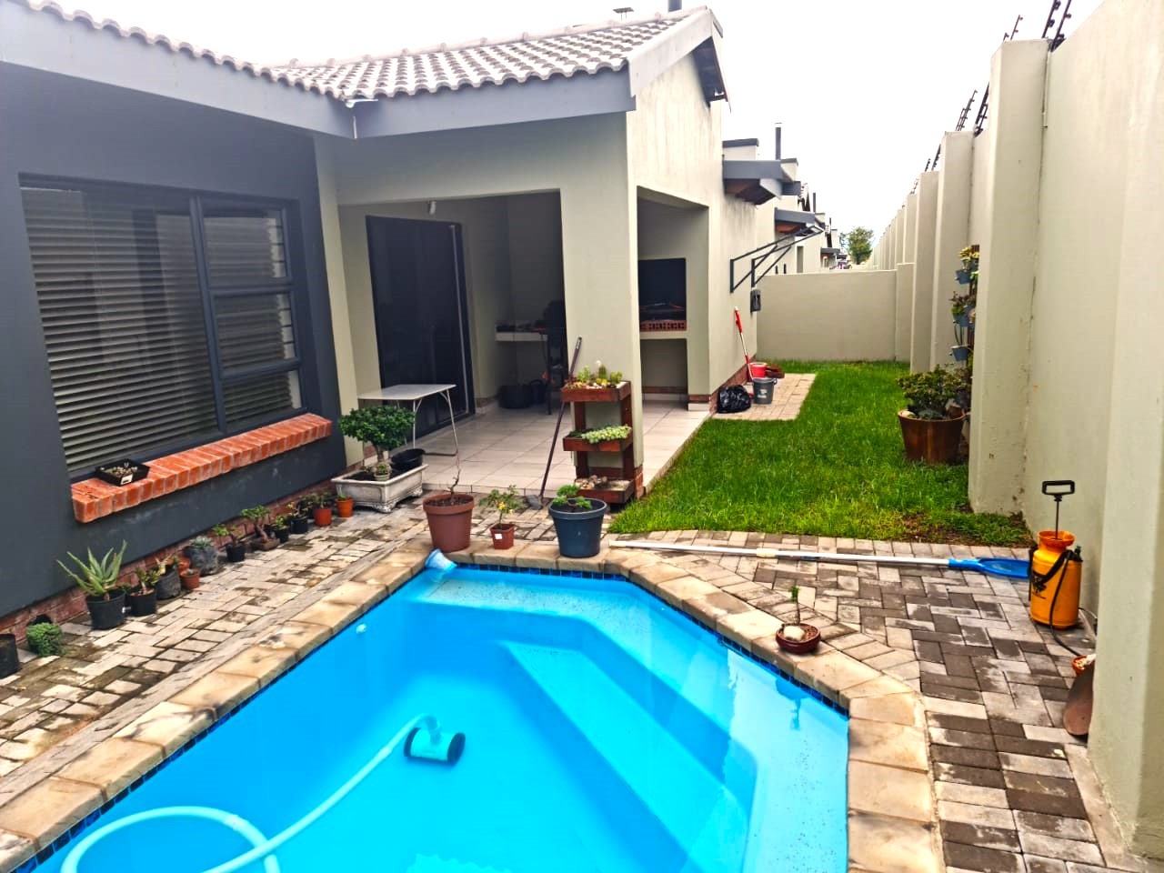 3 Bedroom Property for Sale in Waterkloof Gauteng