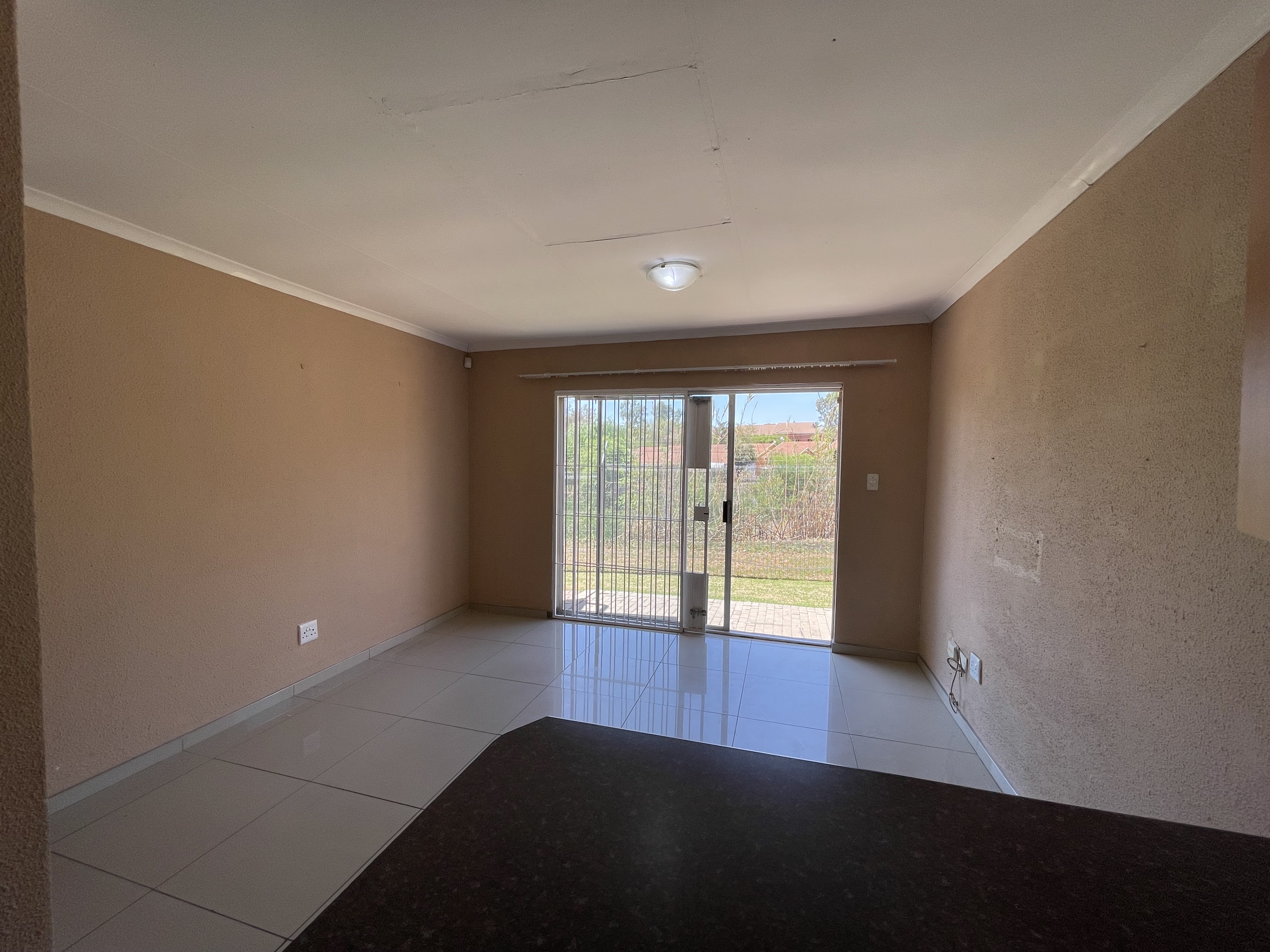 2 Bedroom Property for Sale in Honeydew Manor Gauteng