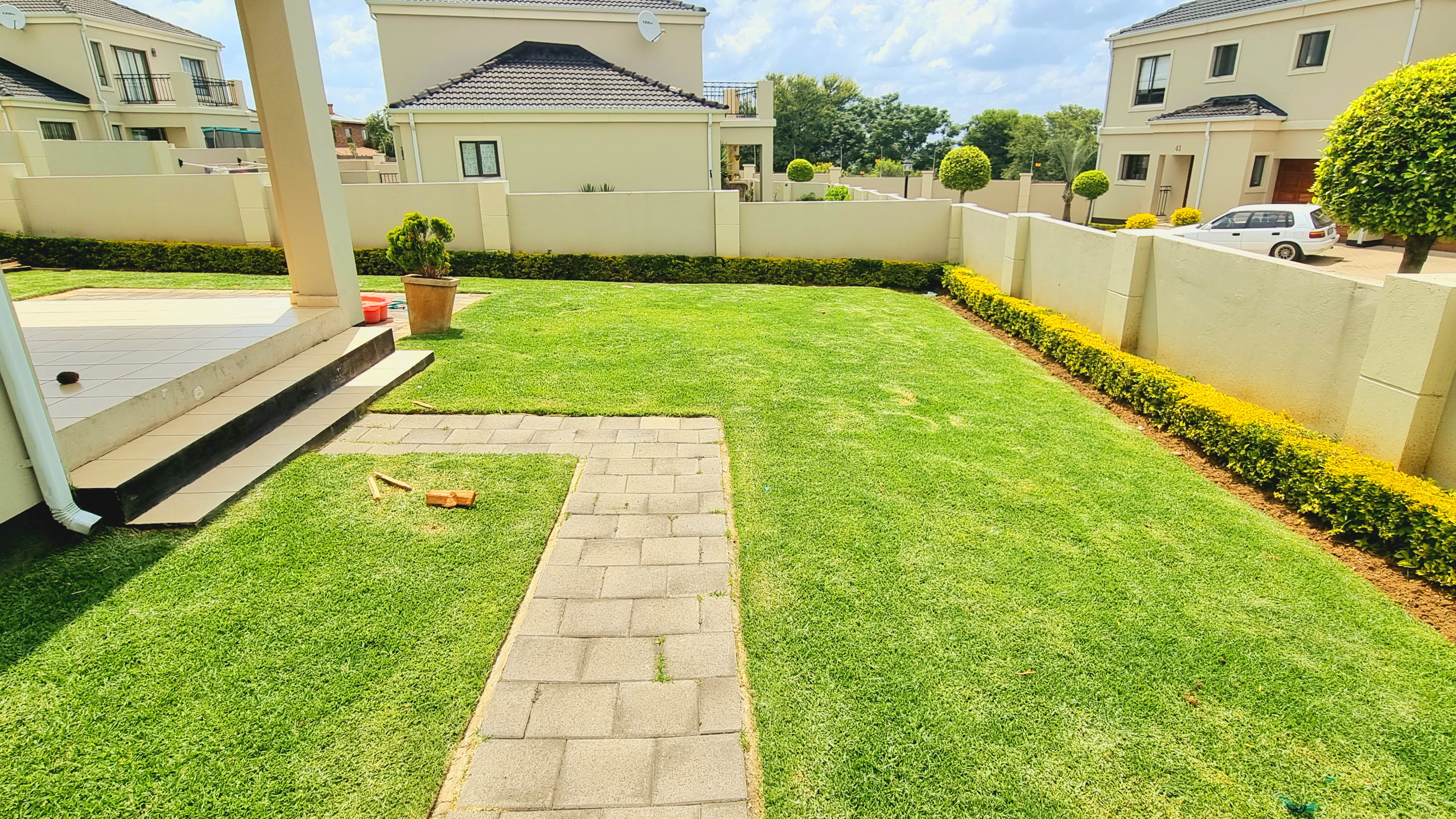 3 Bedroom Property for Sale in Carlswald Gauteng