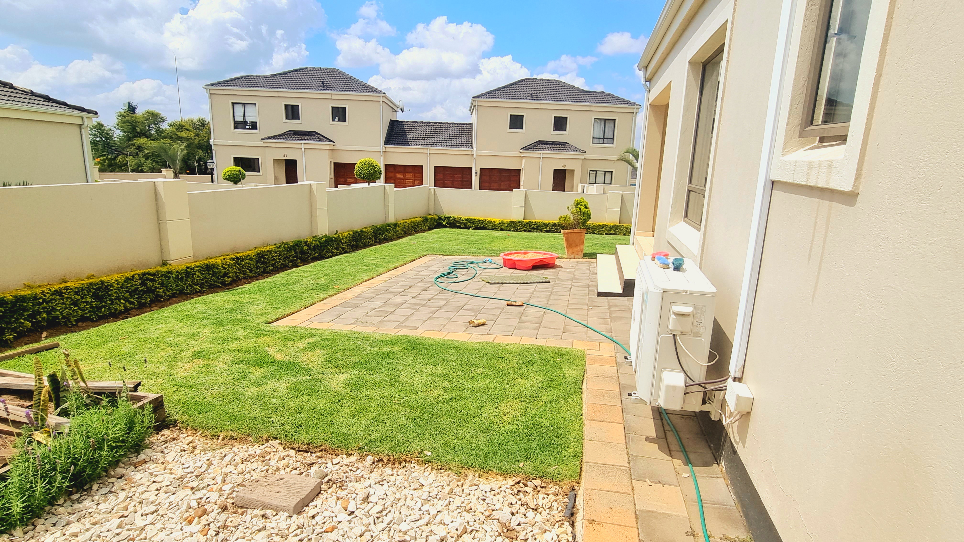 3 Bedroom Property for Sale in Carlswald Gauteng