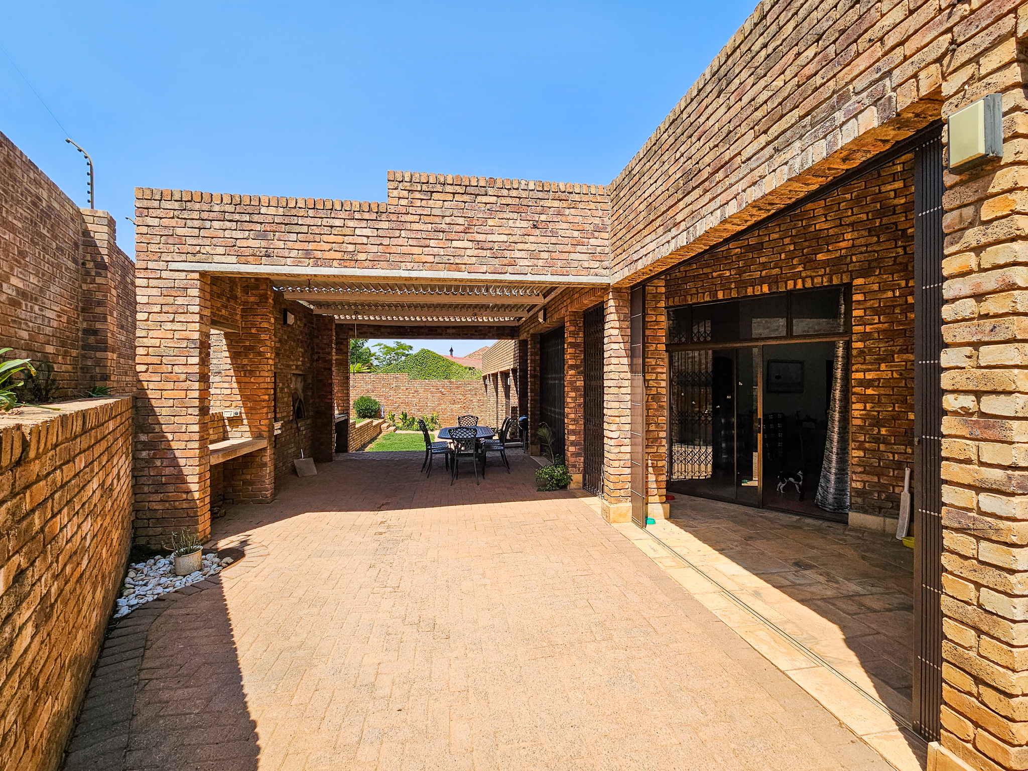 3 Bedroom Property for Sale in Waterkloof Ridge Gauteng