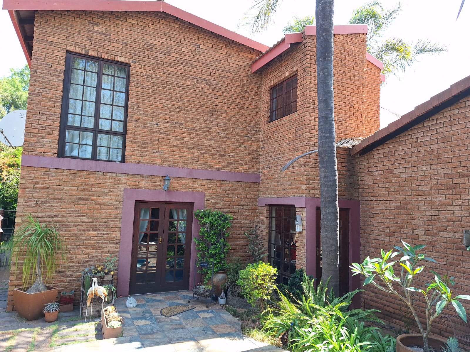 6 Bedroom Property for Sale in Elardus Park Gauteng