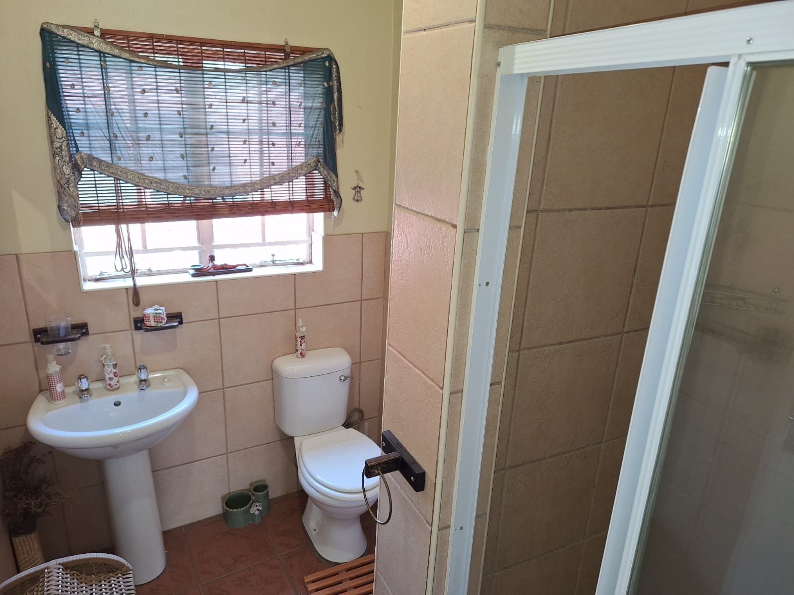 6 Bedroom Property for Sale in Elardus Park Gauteng