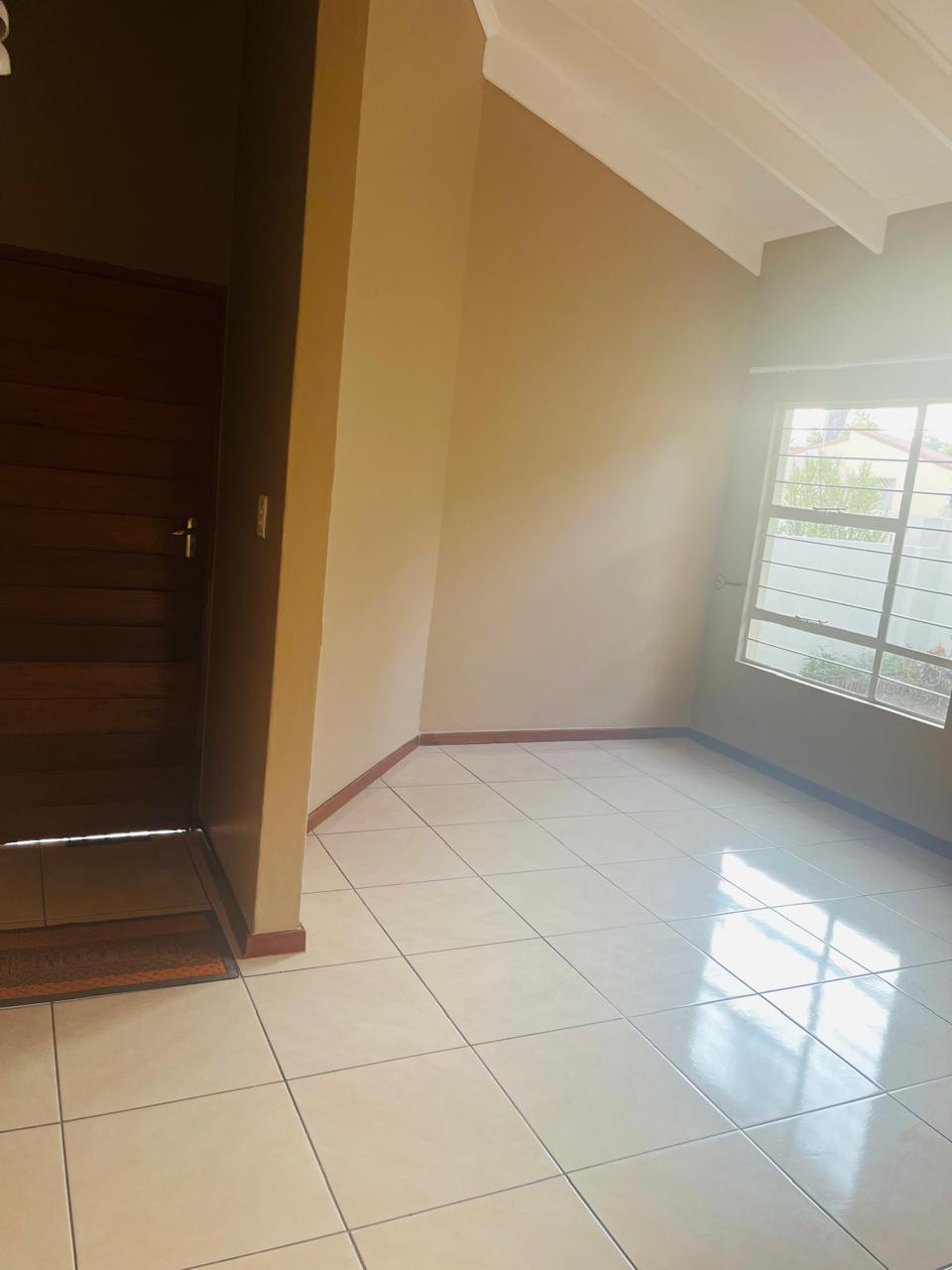 To Let 3 Bedroom Property for Rent in Halfway Gardens Gauteng