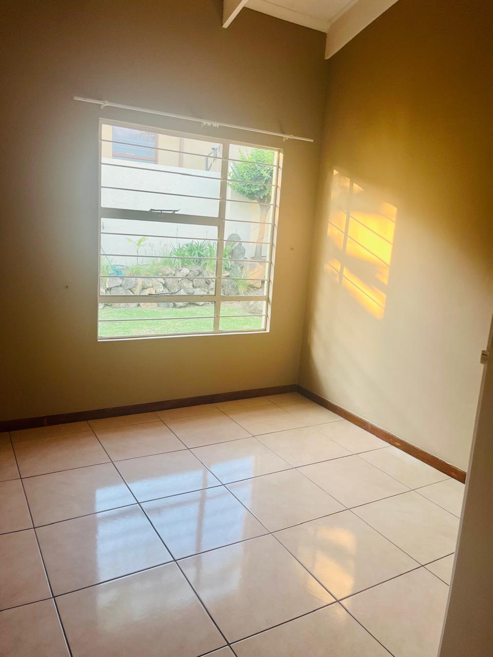 To Let 3 Bedroom Property for Rent in Halfway Gardens Gauteng