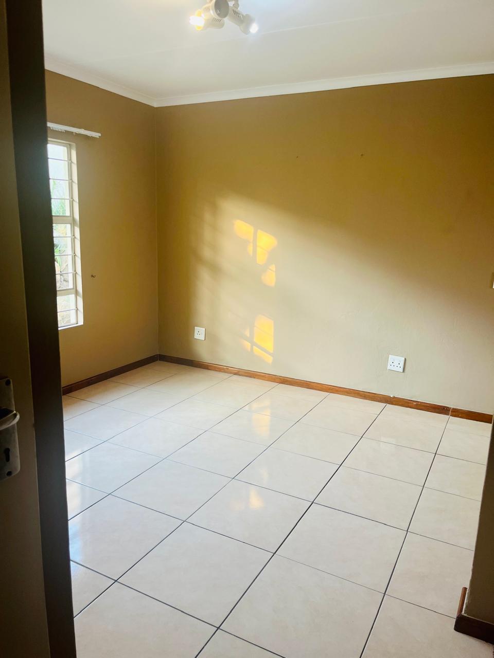 To Let 3 Bedroom Property for Rent in Halfway Gardens Gauteng