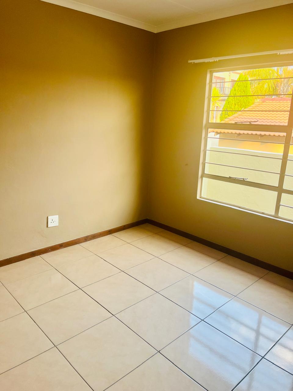 To Let 3 Bedroom Property for Rent in Halfway Gardens Gauteng