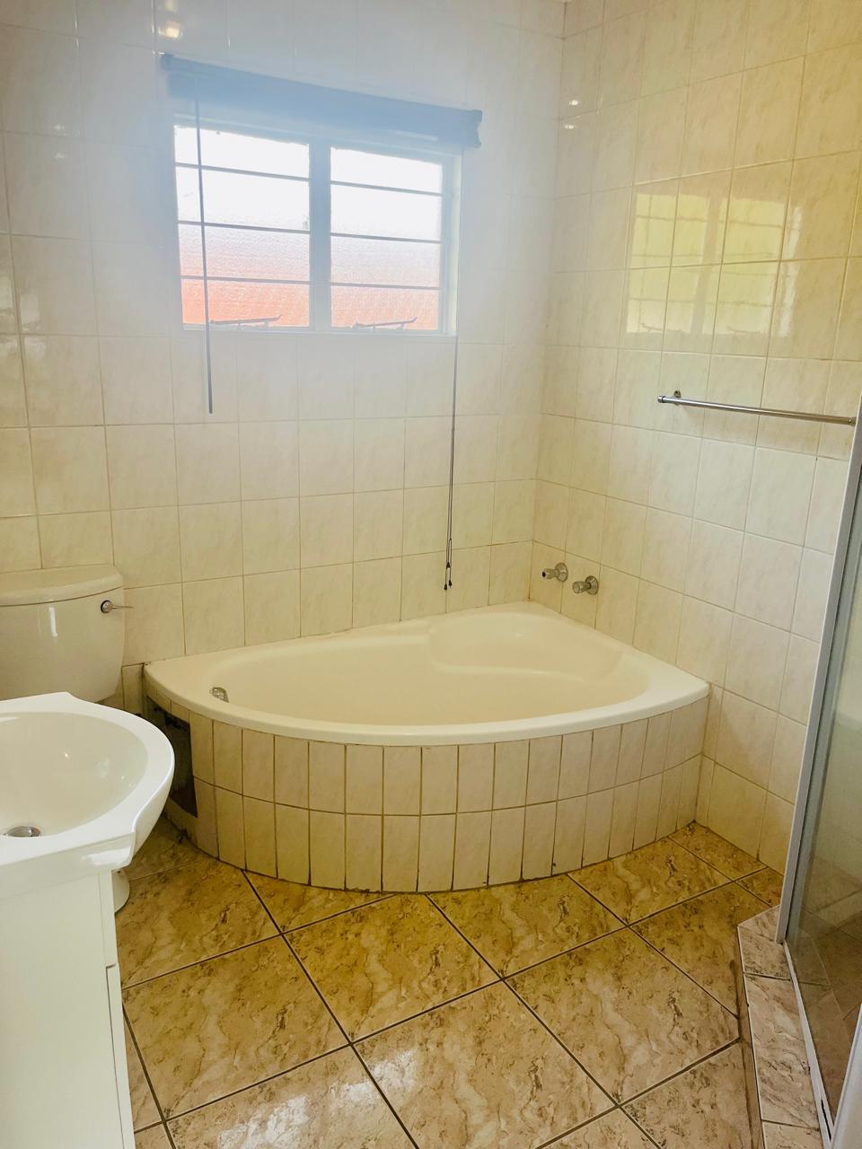 To Let 3 Bedroom Property for Rent in Halfway Gardens Gauteng