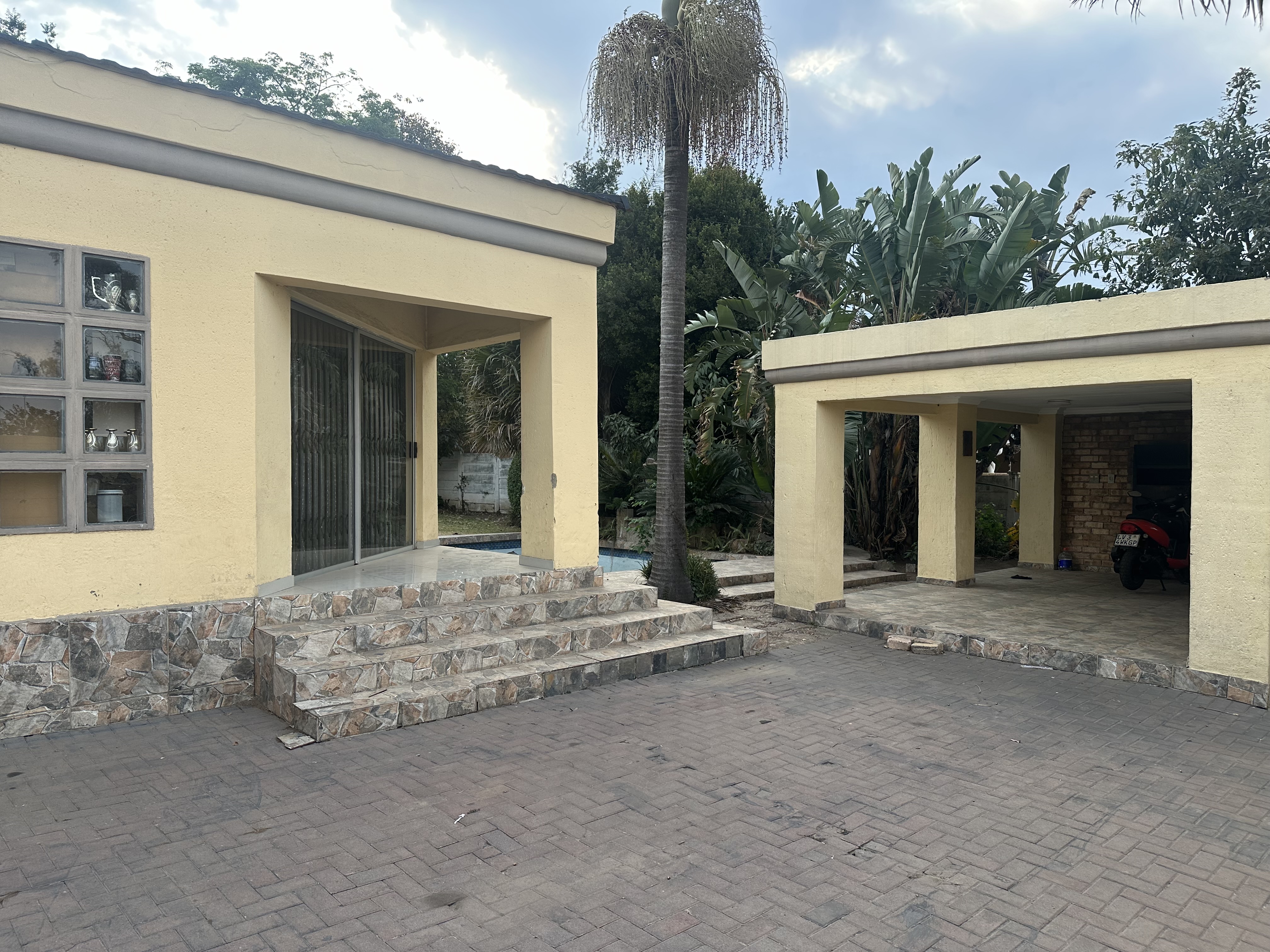 3 Bedroom Property for Sale in Edenvale Central Gauteng