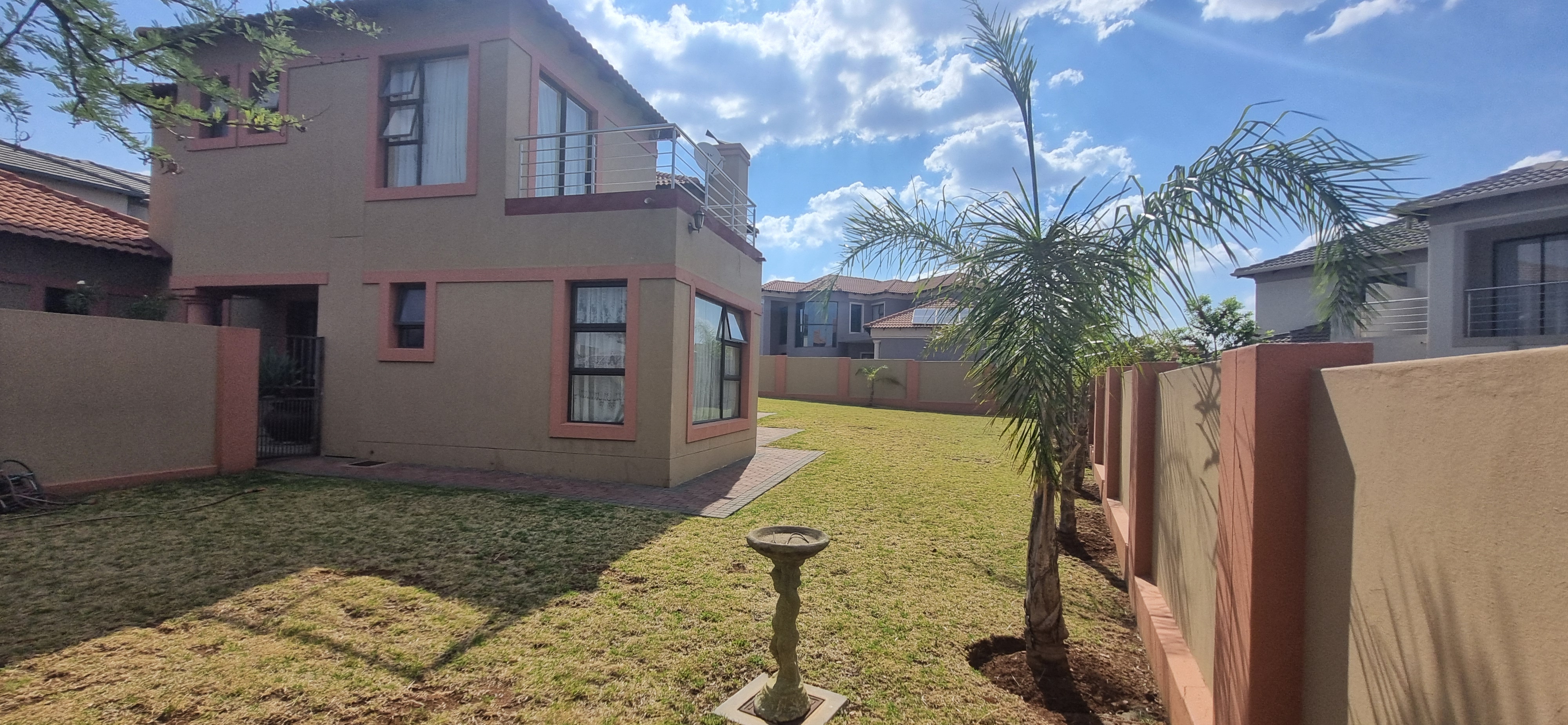 4 Bedroom Property for Sale in Monavoni Gauteng