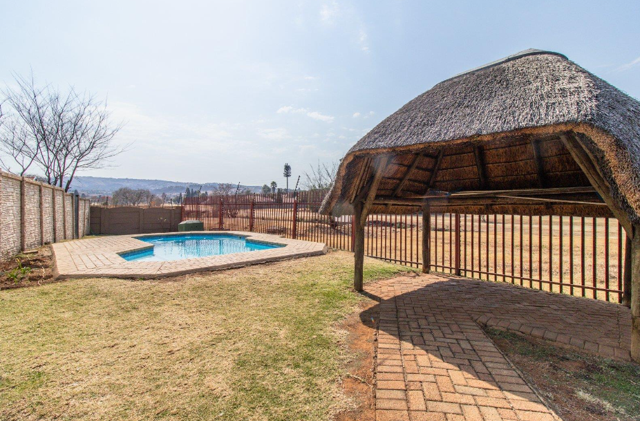 2 Bedroom Property for Sale in Glenvista Gauteng