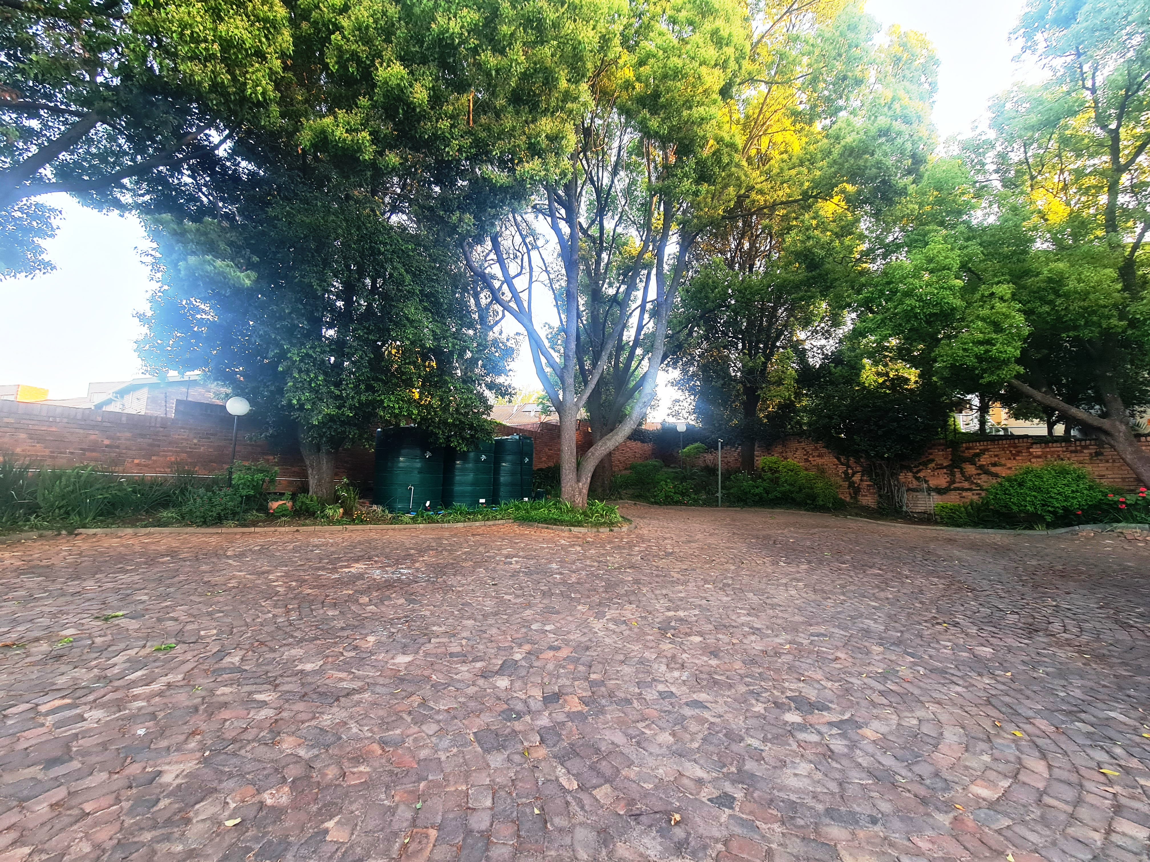 4 Bedroom Property for Sale in Corlett Gardens Gauteng