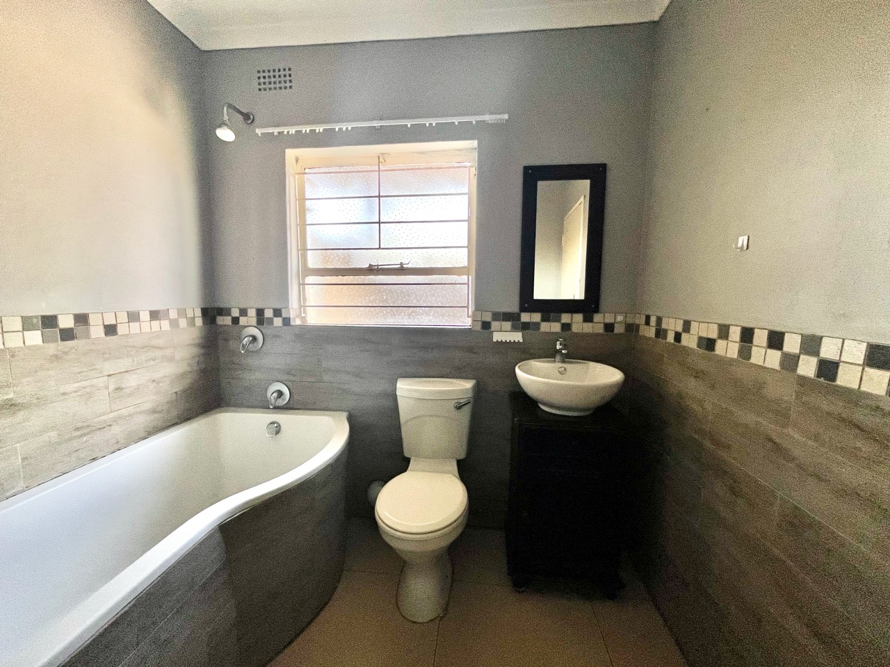 To Let 2 Bedroom Property for Rent in Sun Valley Gauteng