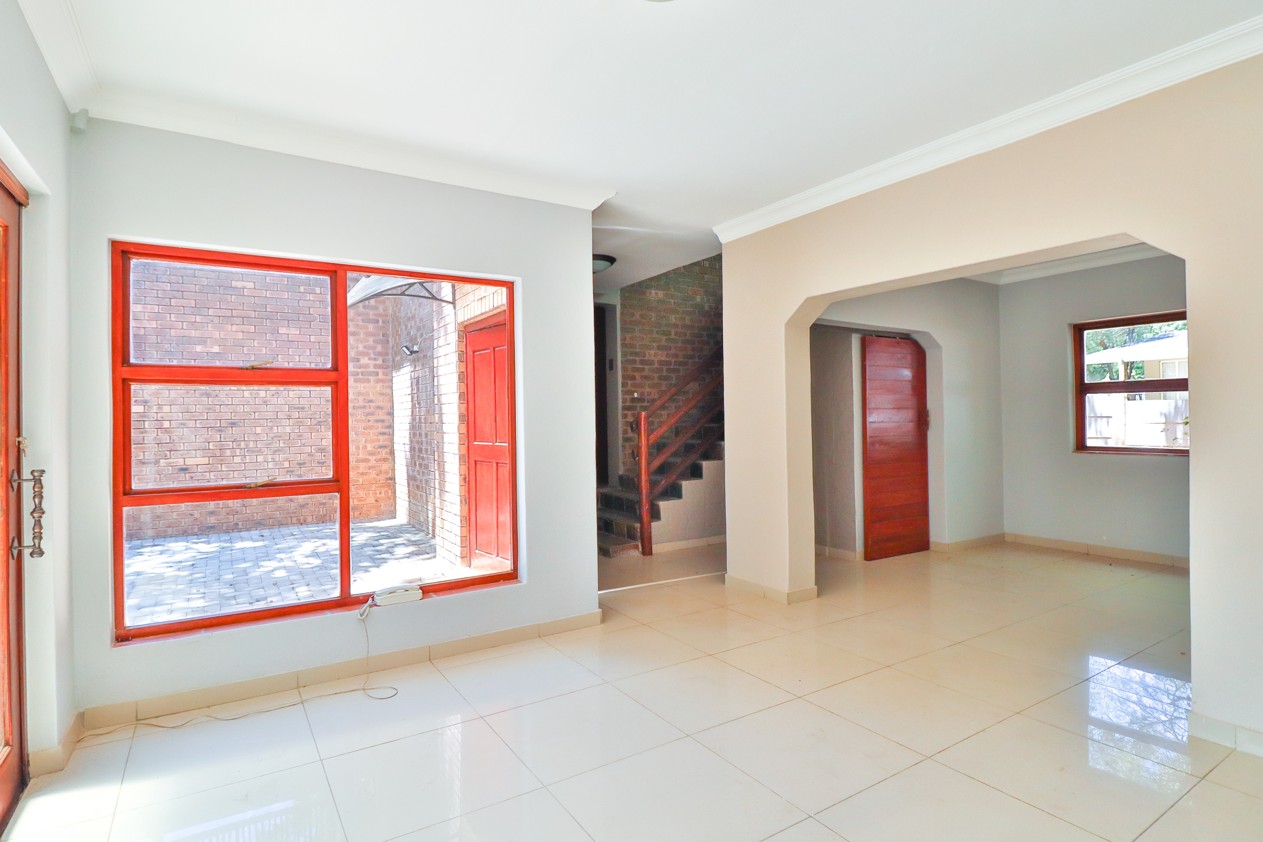 4 Bedroom Property for Sale in Garsfontein Gauteng