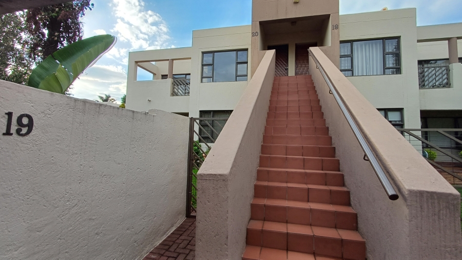 To Let 2 Bedroom Property for Rent in Sunninghill Gauteng