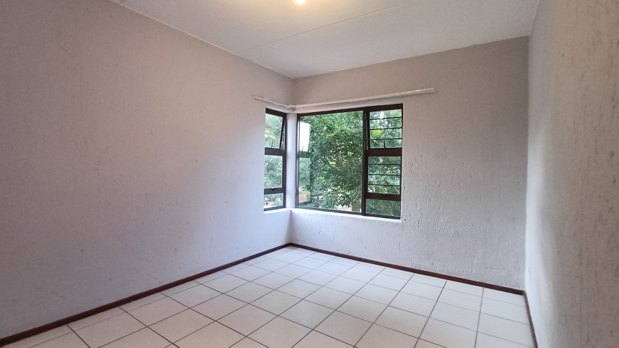 To Let 2 Bedroom Property for Rent in Sunninghill Gauteng