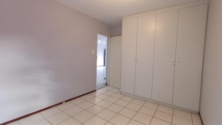 To Let 2 Bedroom Property for Rent in Sunninghill Gauteng