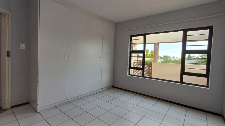 To Let 2 Bedroom Property for Rent in Sunninghill Gauteng