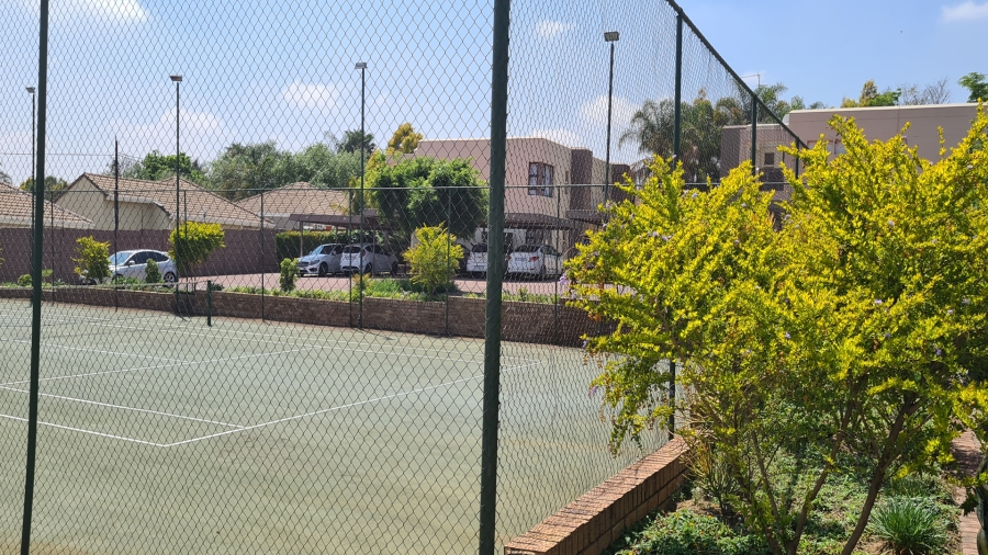 To Let 2 Bedroom Property for Rent in Sunninghill Gauteng