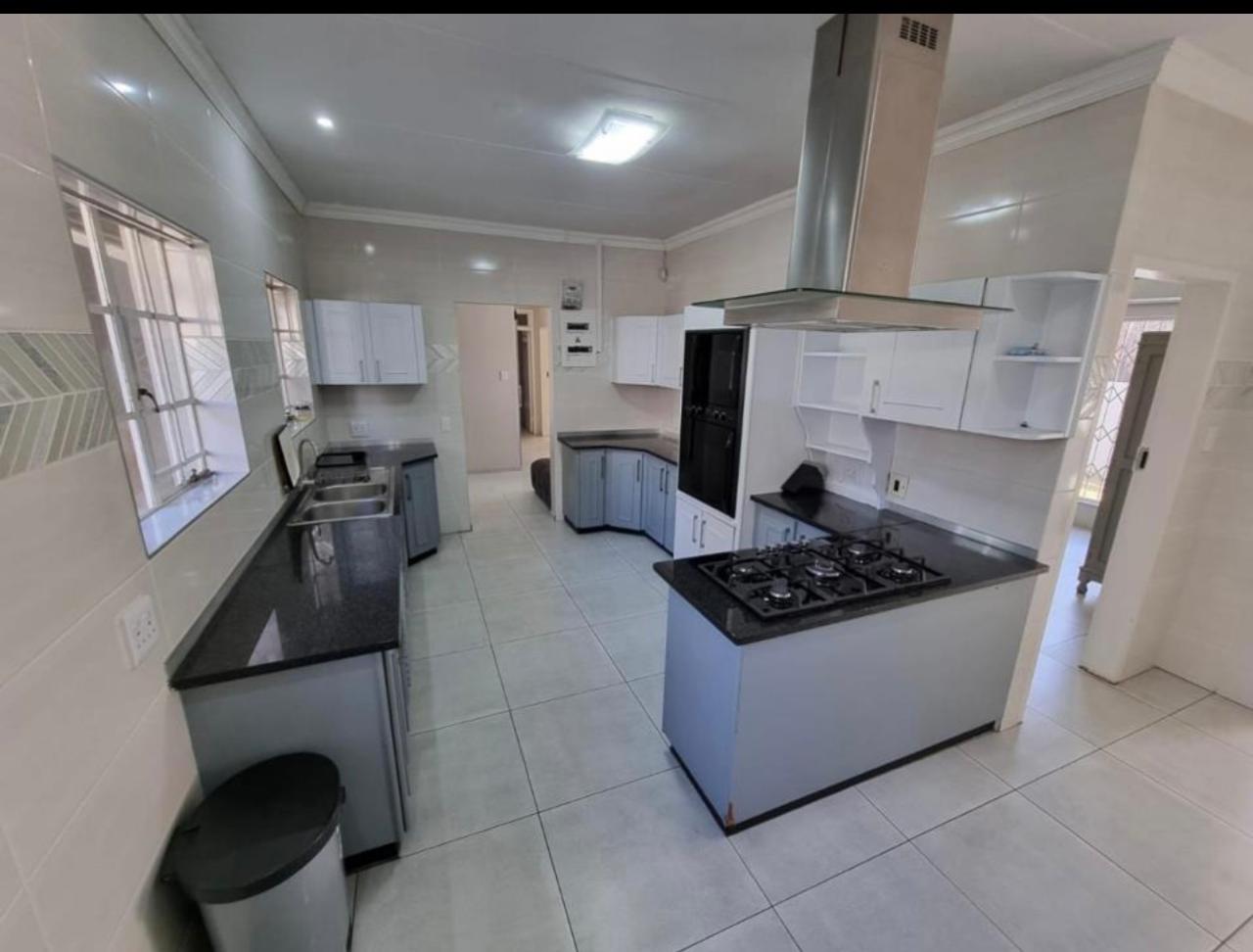 To Let 3 Bedroom Property for Rent in Rivonia Gauteng