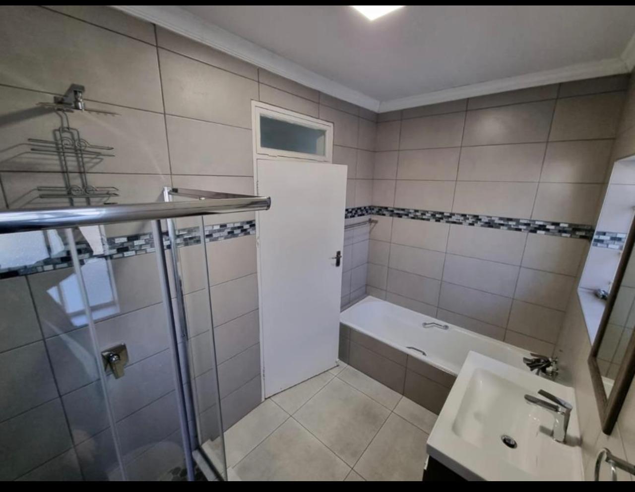 To Let 3 Bedroom Property for Rent in Rivonia Gauteng