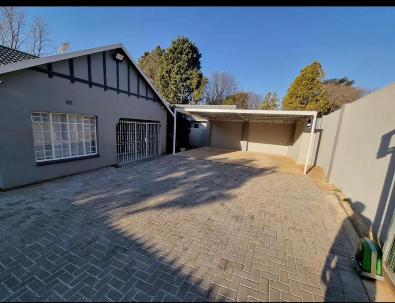 To Let 3 Bedroom Property for Rent in Rivonia Gauteng