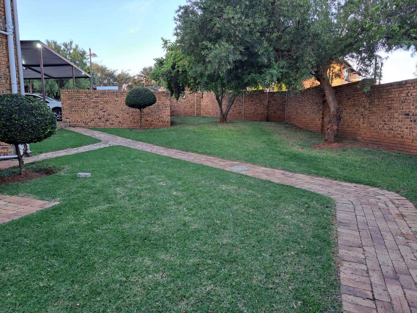 3 Bedroom Property for Sale in Strubensvallei Gauteng