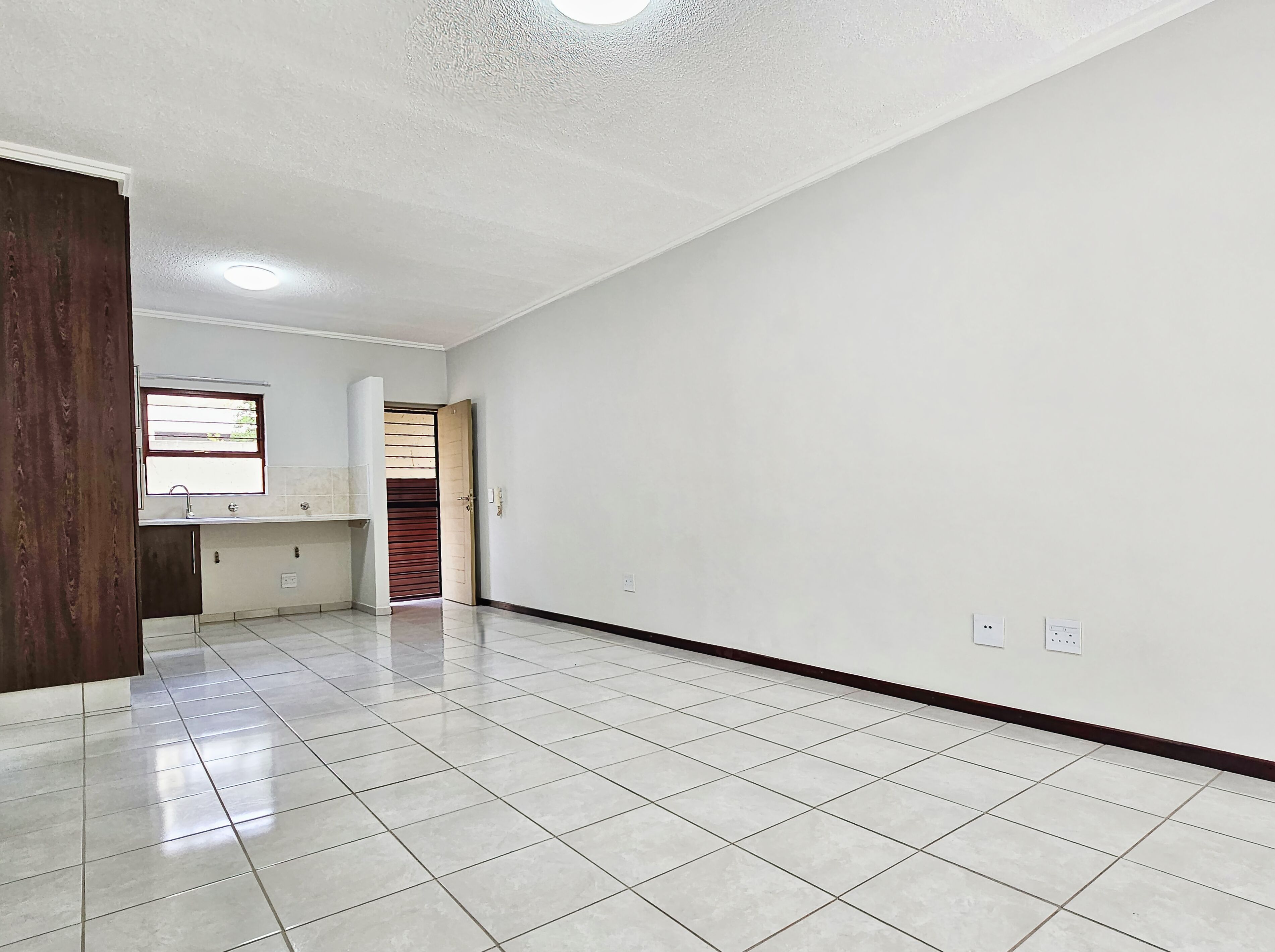 To Let 2 Bedroom Property for Rent in Maroeladal Gauteng