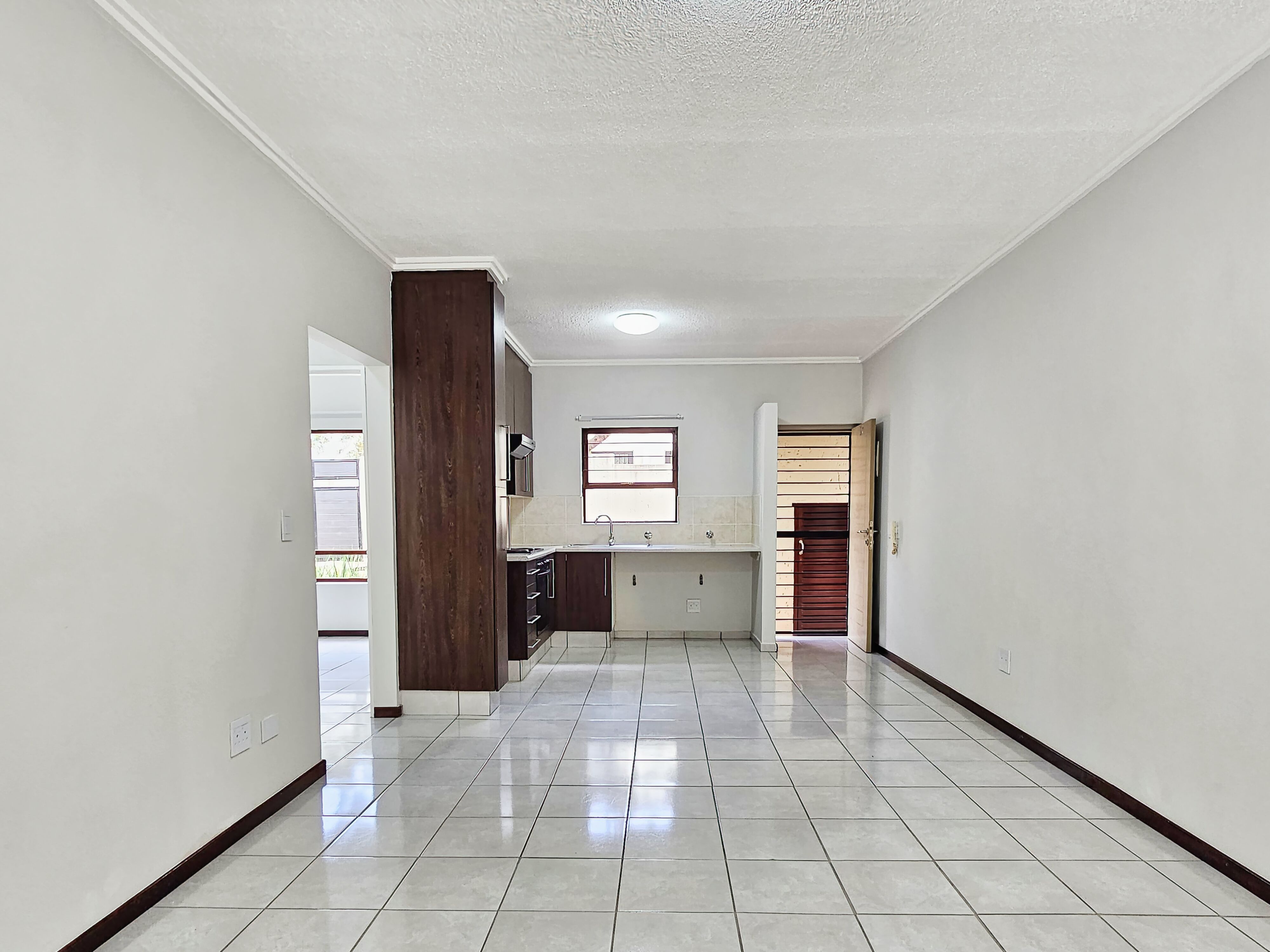 To Let 2 Bedroom Property for Rent in Maroeladal Gauteng