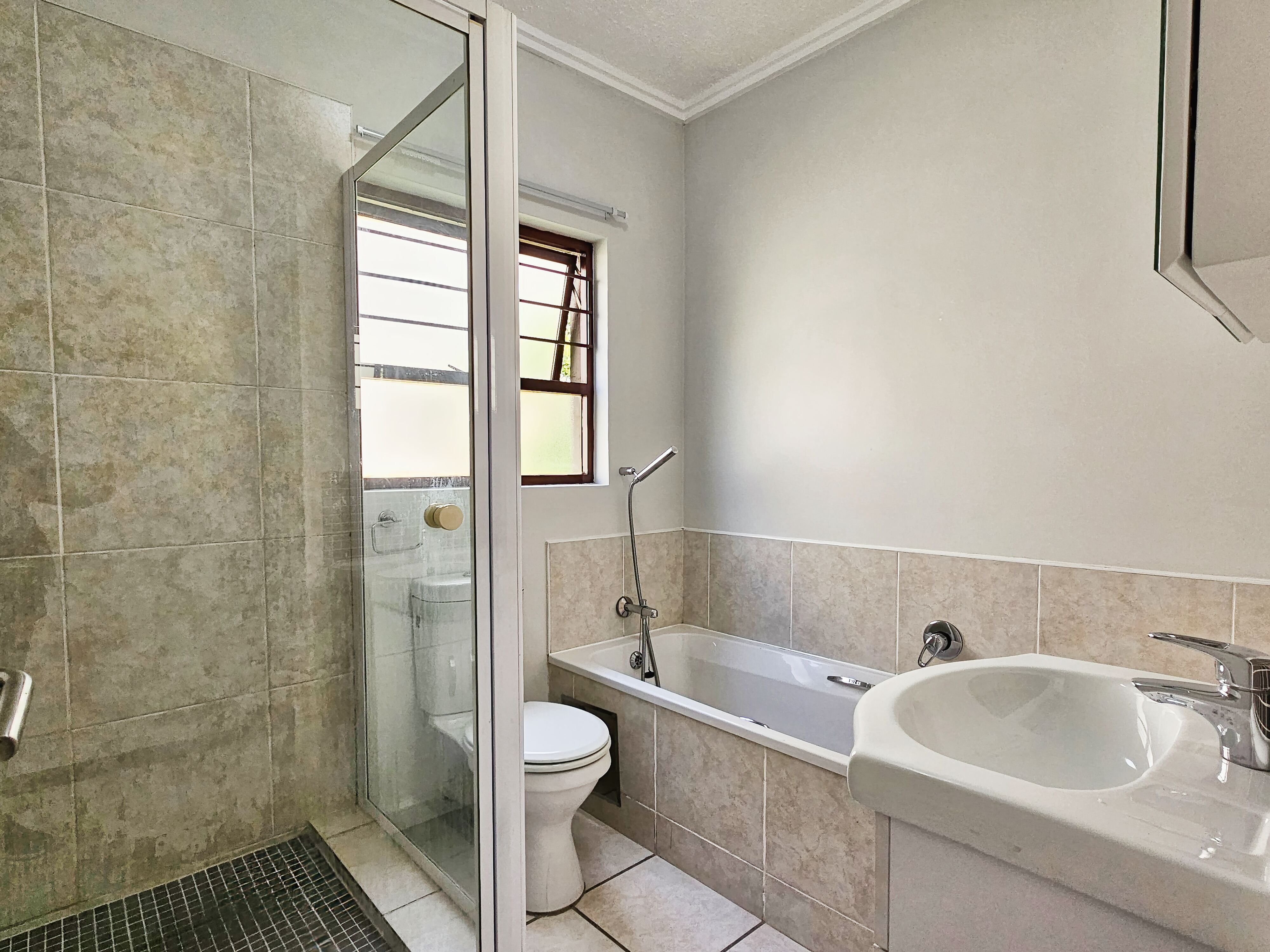 To Let 2 Bedroom Property for Rent in Maroeladal Gauteng